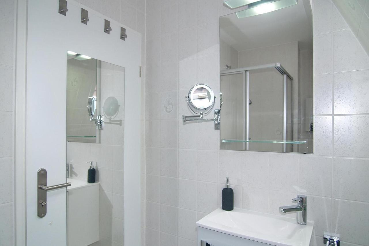 Haus Parkblick Parkblick Appartement 13 شاربوتس المظهر الخارجي الصورة